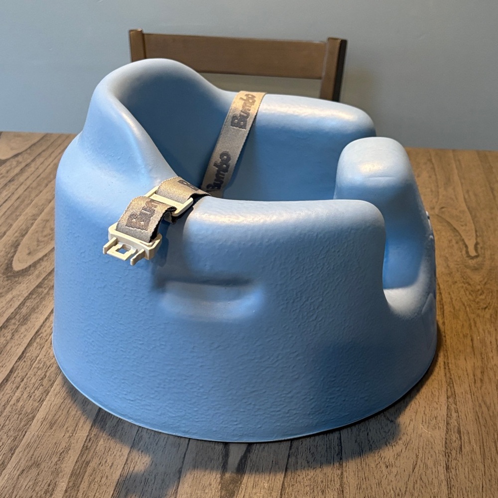 Bumbo Baby Seat with Nuby Tray - Picture 6 of 10